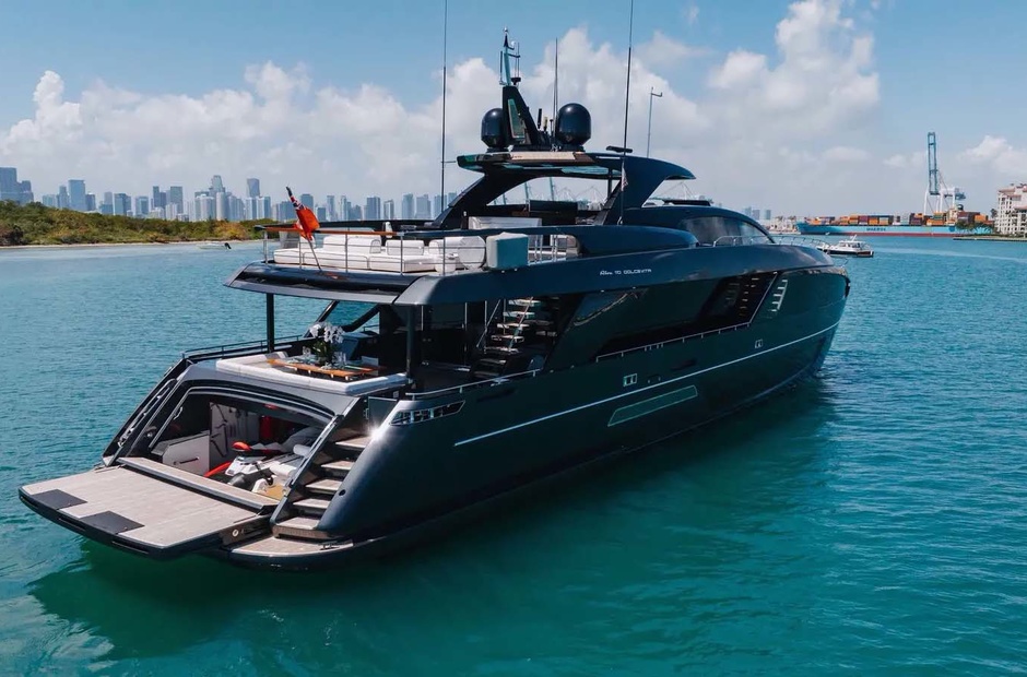 Riva Onyx
