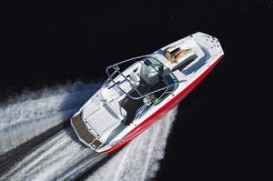 Regal 2520 Deck Boat