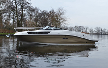 Sea Ray Sun Sport 230