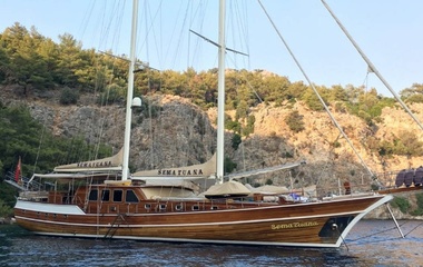 Custom Boats Sema Tuana