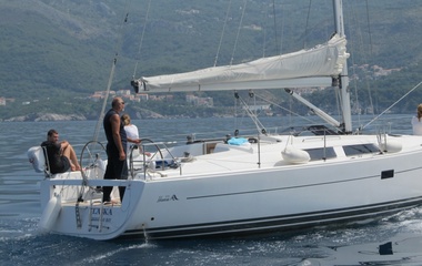 Hanse 375