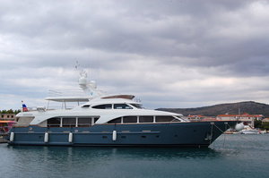 Benetti Tradition 100