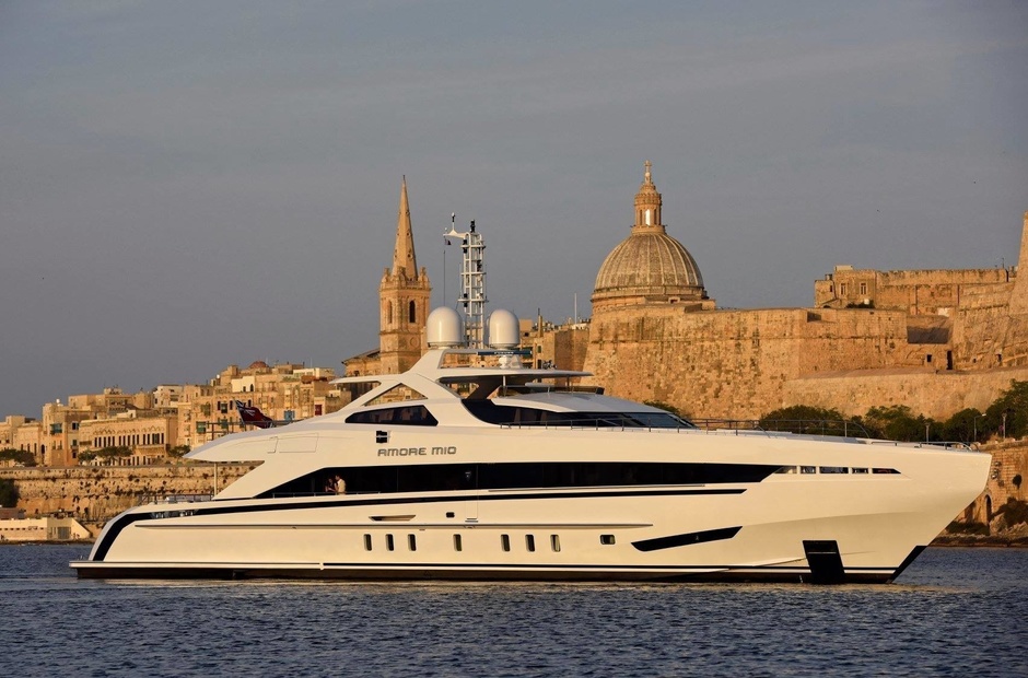 Heesen Amore Mio