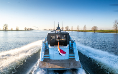 Van den Hoven Voyager 50