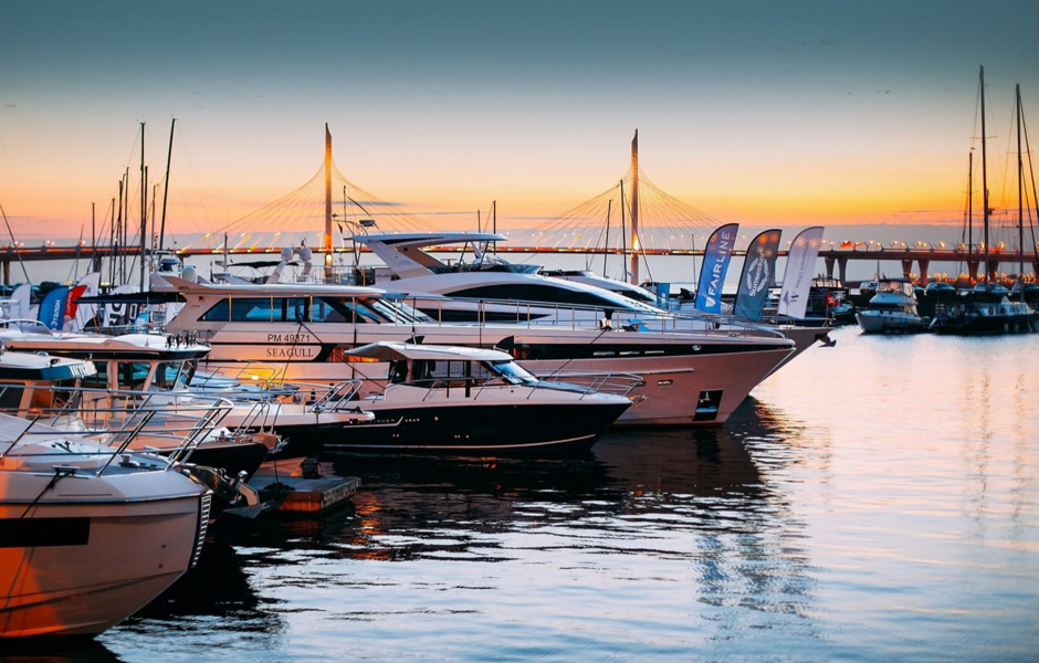 Яркий закат во время St. Petersburg International Boat Show 2019