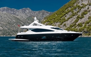 Sunseeker 88 Yacht