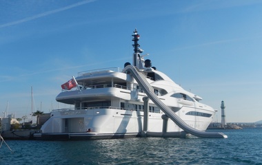 Turquoise Yachts  Quantum of Solace