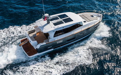 Azimut Magellano 43 HT