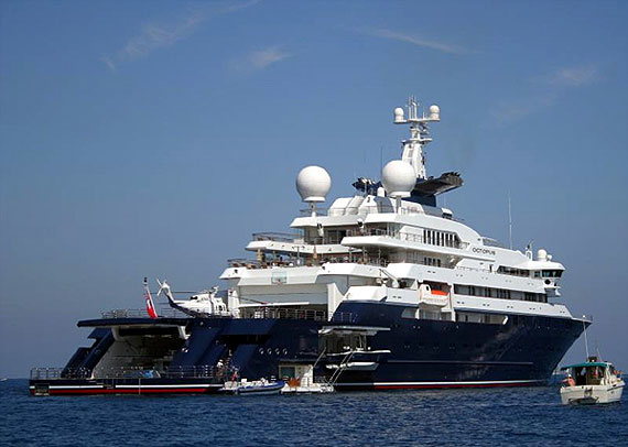 Paul Allen's 128-meter Octopus was created by Espen Oino over 10 years ago. Back then, it was the largest private boat in the world.