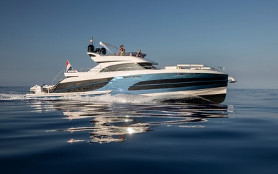 Van der Valk Beachclub 660 Flybridge
