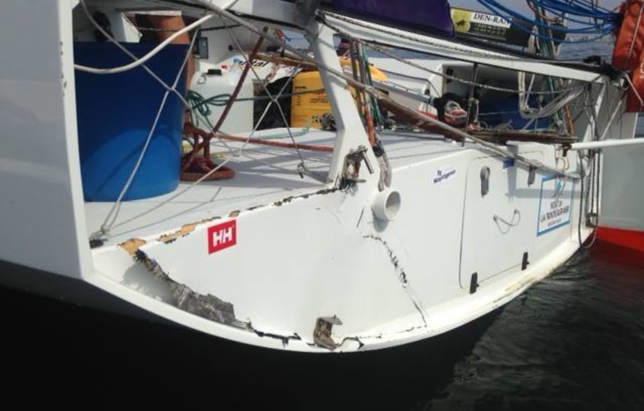 Mini-Transat 2017: лодка одного из участников столкнулась с подводным объектом, который разнес пол-транца