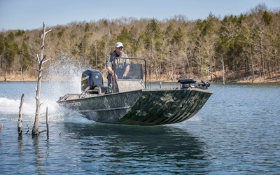 Crestliner 1660 Retriever FCC