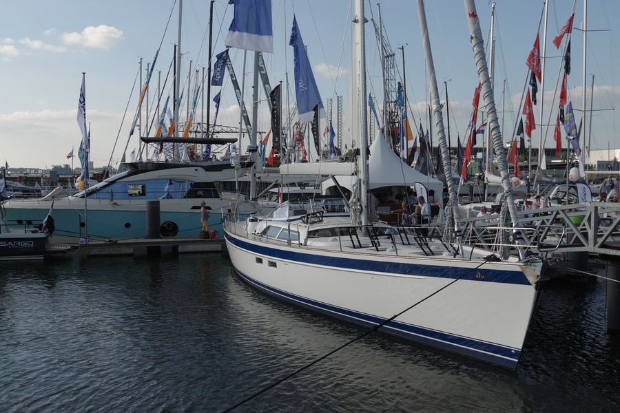 Hallberg-Rassy 67