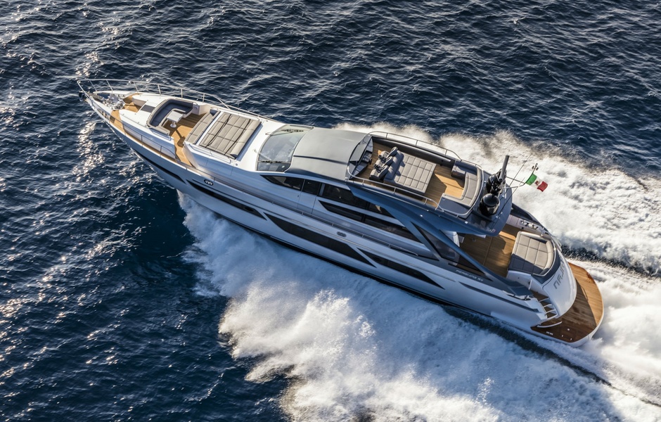 Small But Huge Pershing 9x Najati - Itboat Yacht Magazine