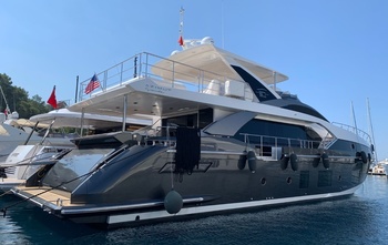 Azimut Grande 27 METRI (2018)