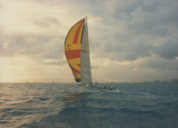 The time it takes for multihull vessels to travel the Transpac distance continues to decline, reaching 8.5 days. In 1987, the fastest boat of its kind was again Merlin, driven by skipper Donn Campion. The boat arrives at the finish 8 days, 12 hours and 40 seconds after the start. However, the current record cannot be broken: the 1977 Merlin crew result was exactly one hour better.