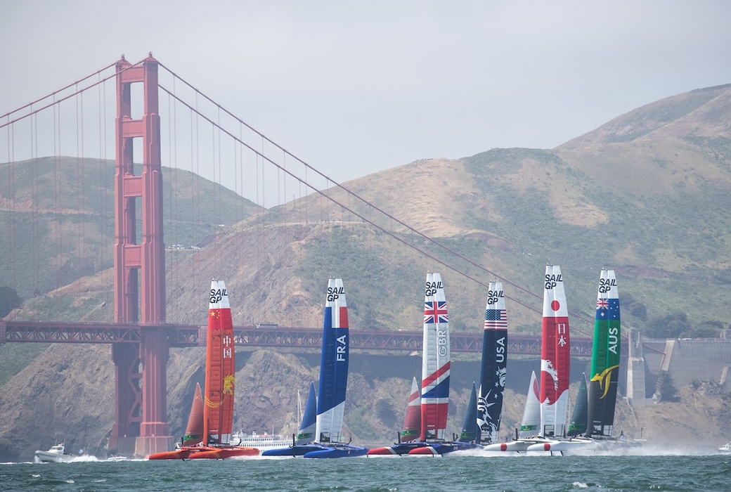 The very fresh 20 knots wind the crews encountered in San Francisco was the first major test of the F50. The catamarans accelerated to speeds above 45 knots.