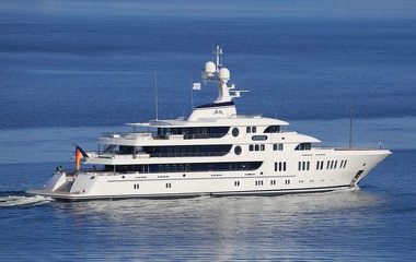 Lurssen Aurora X