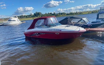 Rinker Captiva 236 CC