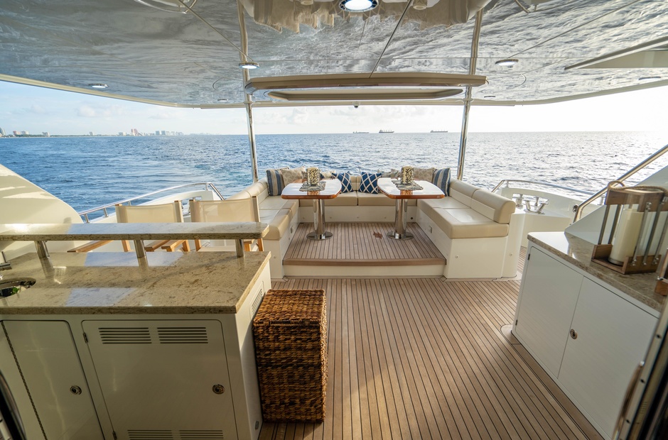 Ocean Alexander Aura