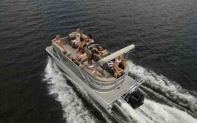 Sylvan Mirage Cruise 820