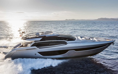 Riva 76' Perseo