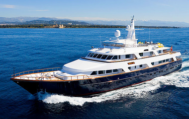 Hitachi Zosen Lady Rose