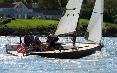 Maxi Dolphin MD33