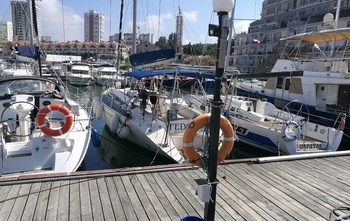 1995, Elan 410