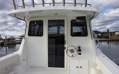 Ocean Sport 33’ Roamer