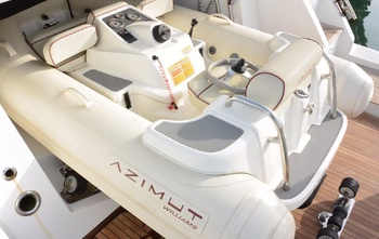 Azimut 55S