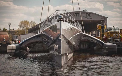 Mobile Group Буревестник Б-410