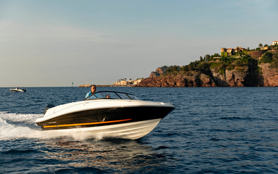 Bayliner VR5 Bowrider Outboard