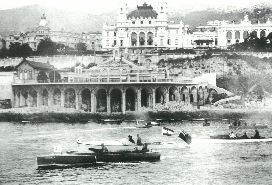Монако был гоночным центром водно-моторного спорта еще сто лет назад. Теперь настало время новых технологий