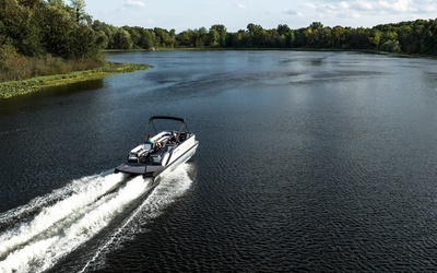 Manitou Cruise 24 MAX Switchback