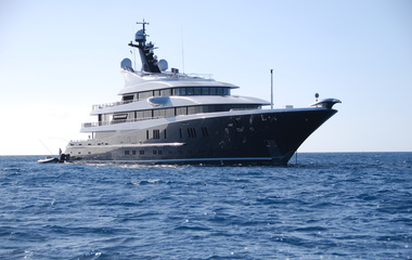 Lurssen Phoenix 2