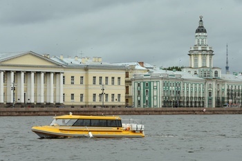 Водное такси появилось в Санкт-Петербурге