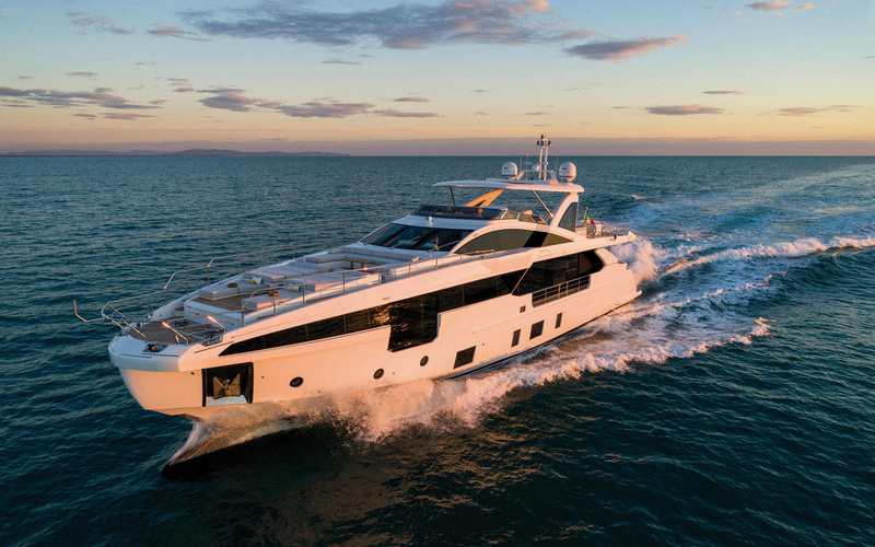 Azimut Grande 32 METRI