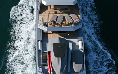 Alloy Yachts VvS1