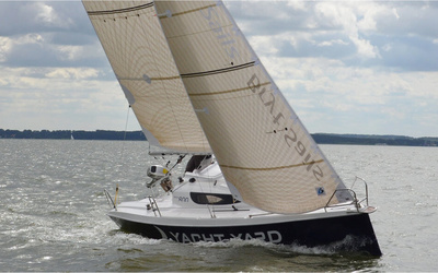 Yacht Yard Focus 800