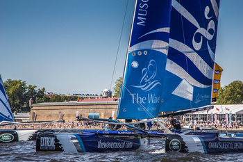 Extreme Sailing Series in St. Petersburg: &laquo;The wave&raquo; caught a wave