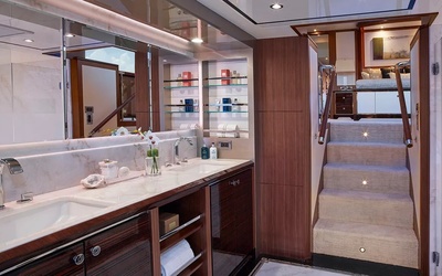 Quicksilver Activ 455 Cabin
