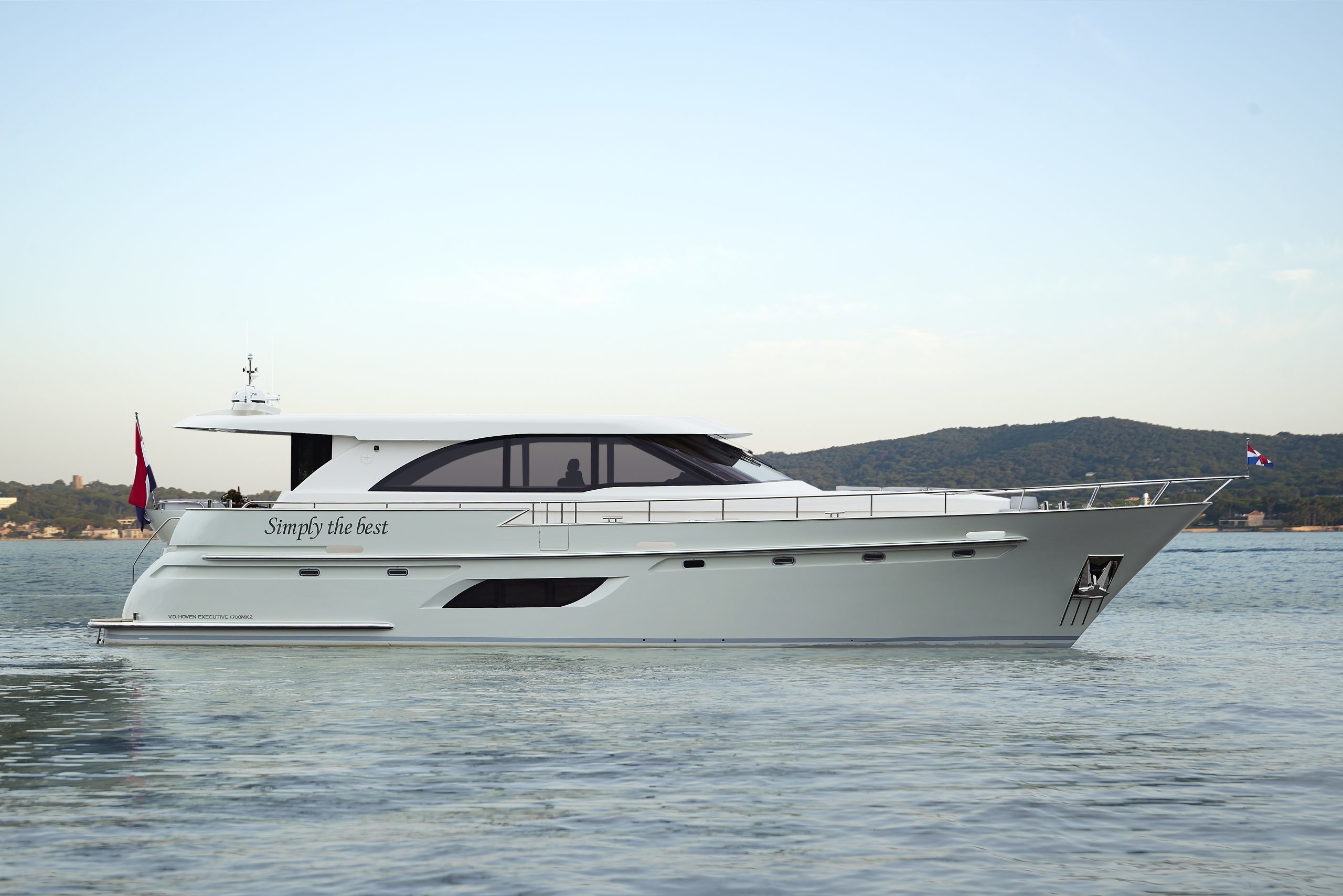 Van den Hoven Executive 1700 MK2 Prices, Specs, Reviews and Sales