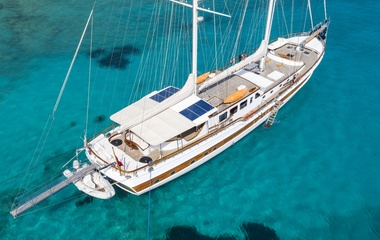 Custom Boats Caner IV