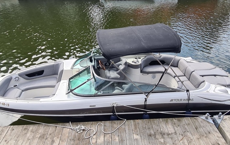 Four Winns H260 SS (2011)