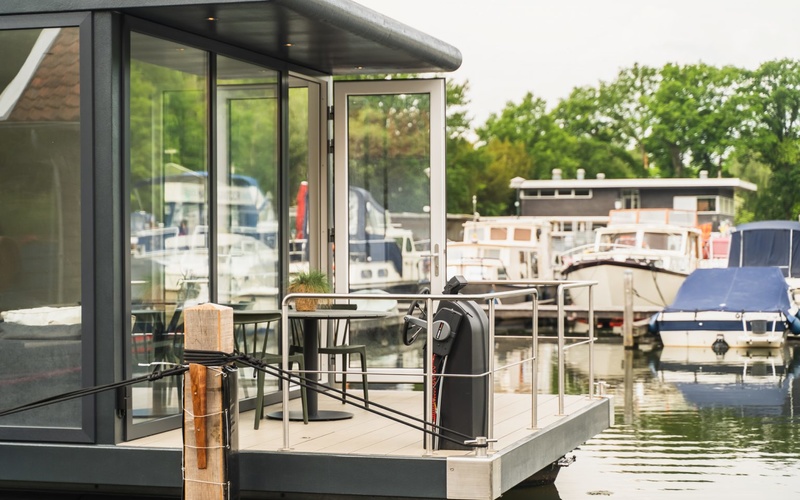 Holland Houseboat Sundeck 41