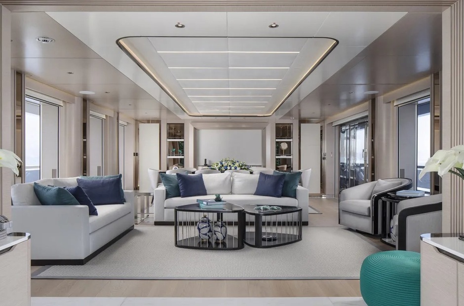Mengi-Yay Yachts Reverie