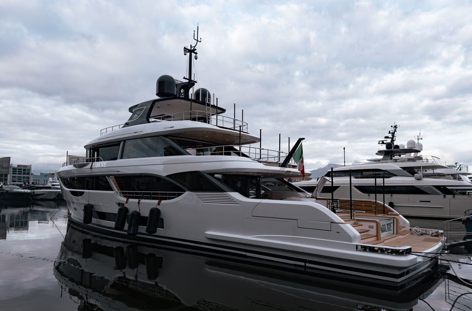 Benetti Amore
