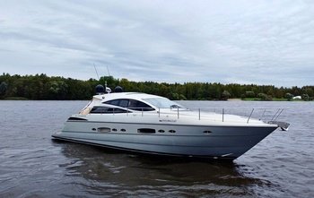 Pershing Yachts 56 (2008)