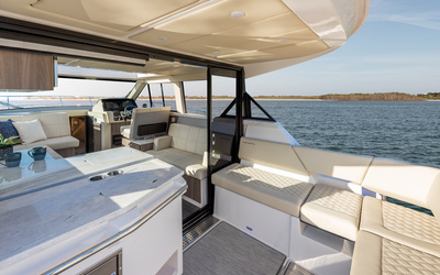 Regal 38 Grande Coupe